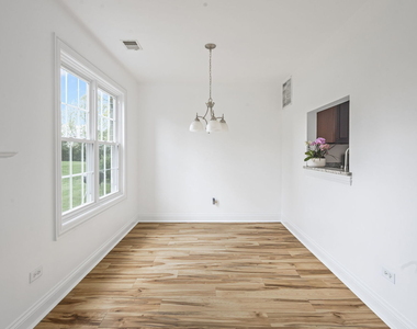 11 Foxcroft Road - Photo Thumbnail 7