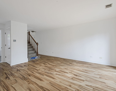 11 Foxcroft Road - Photo Thumbnail 6