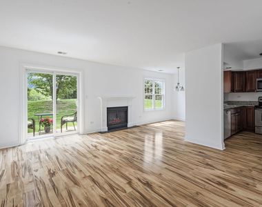 11 Foxcroft Road - Photo Thumbnail 3