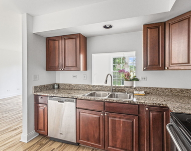 11 Foxcroft Road - Photo Thumbnail 11