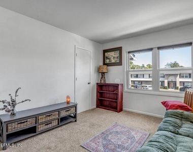 695 A1a - Photo Thumbnail 27