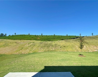 154 Berkeley Trace - Photo Thumbnail 15