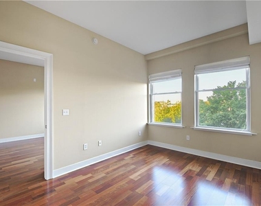 201 W Ponce De Leon Avenue - Photo Thumbnail 10