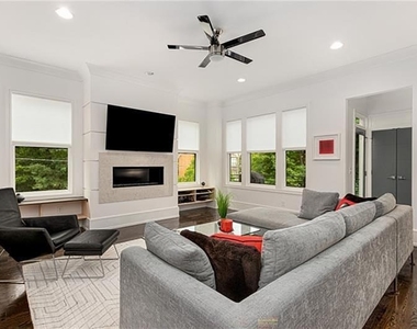 3571 Blair Circle Ne - Photo Thumbnail 5