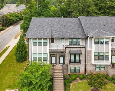3571 Blair Circle Ne - Photo Thumbnail 2