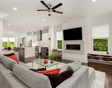 3571 Blair Circle Ne - Photo Thumbnail 4