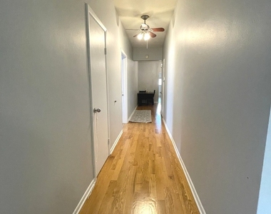 1101 W Pratt Boulevard - Photo Thumbnail 10