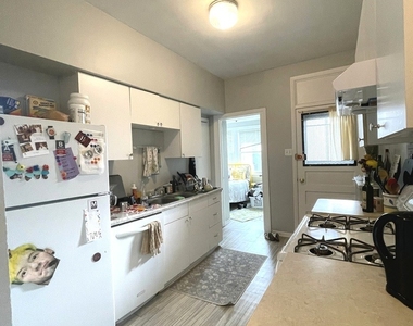 1101 W Pratt Boulevard - Photo Thumbnail 15