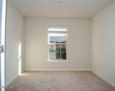 403 Orchard Pass Avenue - Photo Thumbnail 6