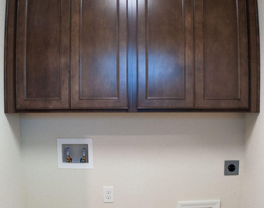 403 Orchard Pass Avenue - Photo Thumbnail 8