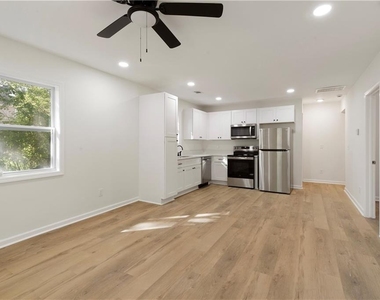 1015 Sims Street Sw - Photo Thumbnail 19