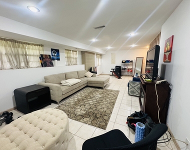 2164 Seaver Lane - Photo Thumbnail 11