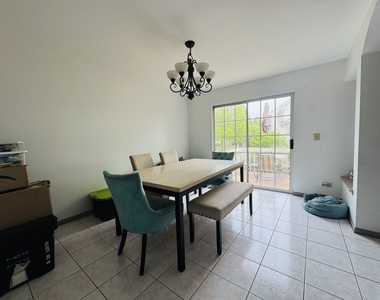 2164 Seaver Lane - Photo Thumbnail 7