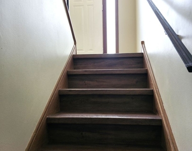 9234 Windsor Parkway - Photo Thumbnail 15