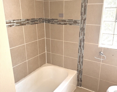 5658 S Kolin Avenue - Photo Thumbnail 10