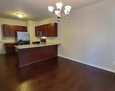 3524 Castleberry Village Cir - Photo Thumbnail 3
