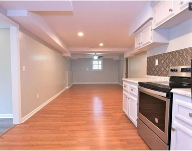 2945 Riverbend Drive - Photo Thumbnail 2