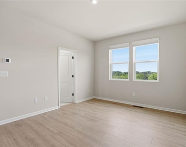 142 Henley Street - Photo Thumbnail 15