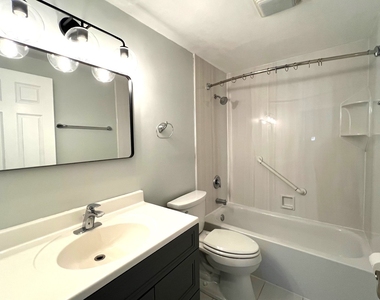 102 Tonset Court - Photo Thumbnail 6