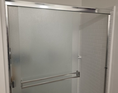 6802 Daly Lane - Photo Thumbnail 13