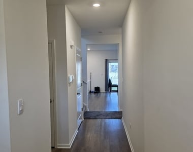 6802 Daly Lane - Photo Thumbnail 1