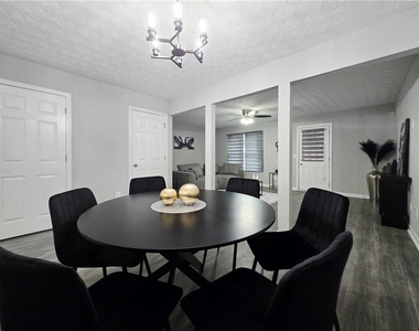 2430 Piering Drive - Photo Thumbnail 25