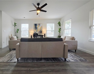 2529 Piering Drive - Photo Thumbnail 17