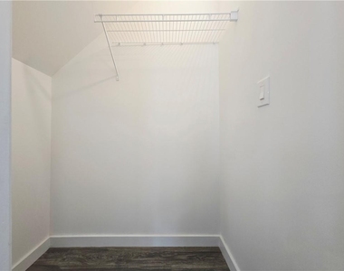 2529 Piering Drive - Photo Thumbnail 32