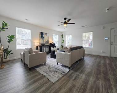 2529 Piering Drive - Photo Thumbnail 18