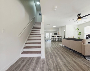 2529 Piering Drive - Photo Thumbnail 15