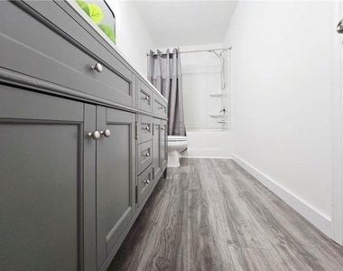 2529 Piering Drive - Photo Thumbnail 11