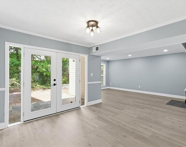 2696 Greentree Drive Se - Photo Thumbnail 7