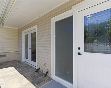2696 Greentree Drive Se - Photo Thumbnail 2