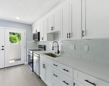 2696 Greentree Drive Se - Photo Thumbnail 12