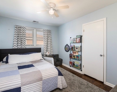 8735 N Wisner Street - Photo Thumbnail 10
