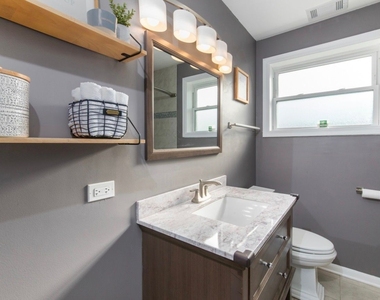 8735 N Wisner Street - Photo Thumbnail 13