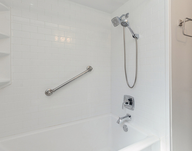 11920 S 74th Avenue - Photo Thumbnail 17