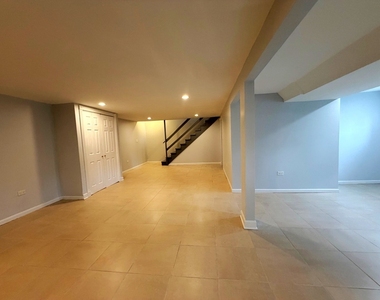1724 Hall Place - Photo Thumbnail 17
