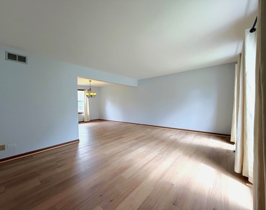1724 Hall Place - Photo Thumbnail 2