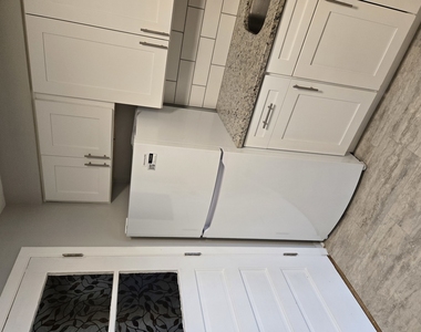 4712 N Olcott Avenue - Photo Thumbnail 4