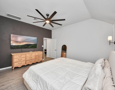4219 Colony Lane - Photo Thumbnail 21