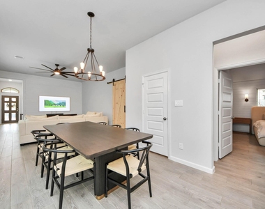 4219 Colony Lane - Photo Thumbnail 11