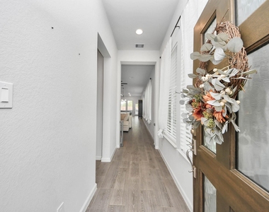4219 Colony Lane - Photo Thumbnail 1