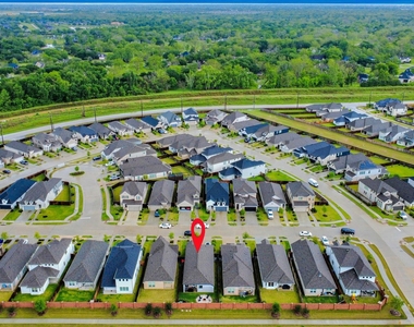 4219 Colony Lane - Photo Thumbnail 36