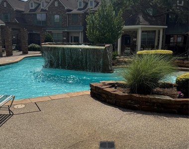 506 Cypress Vista W - Photo Thumbnail 2