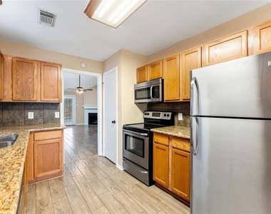 5622 Village Park Drive - Photo Thumbnail 10