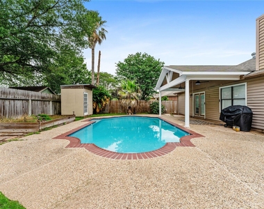 5622 Village Park Drive - Photo Thumbnail 32