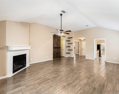 5622 Village Park Drive - Photo Thumbnail 7