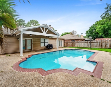 5622 Village Park Drive - Photo Thumbnail 30