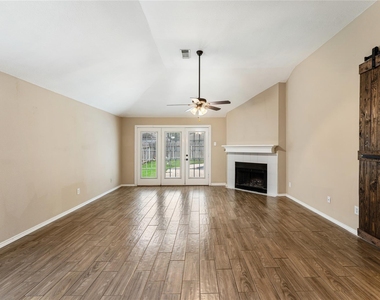 5622 Village Park Drive - Photo Thumbnail 4